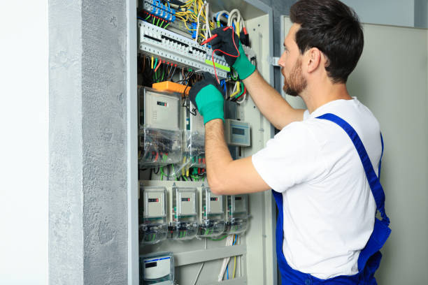 Best Commercial Electrician Services  in Pike Creek, DE